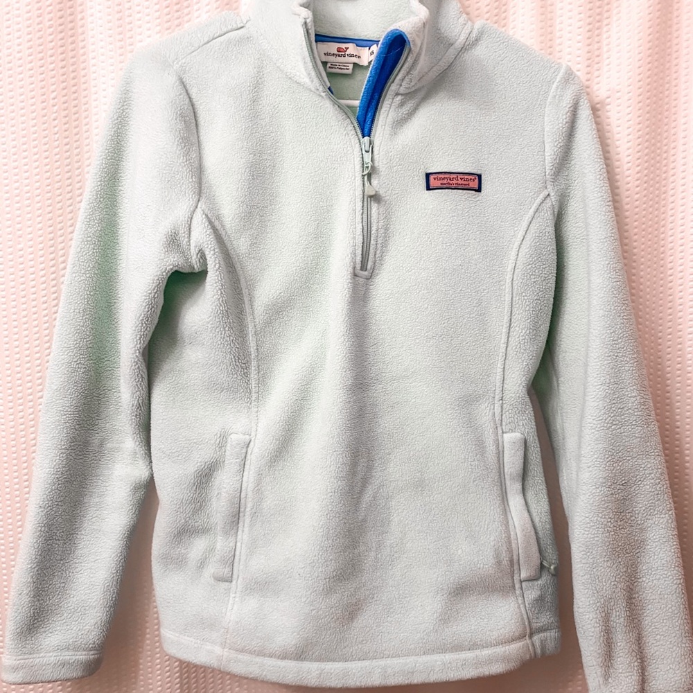 Vineyard Vines pullover